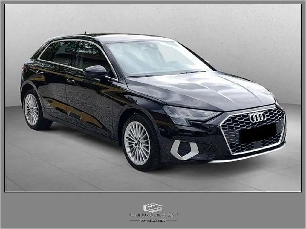 Photo 1 : Audi A3 2023 Petrol