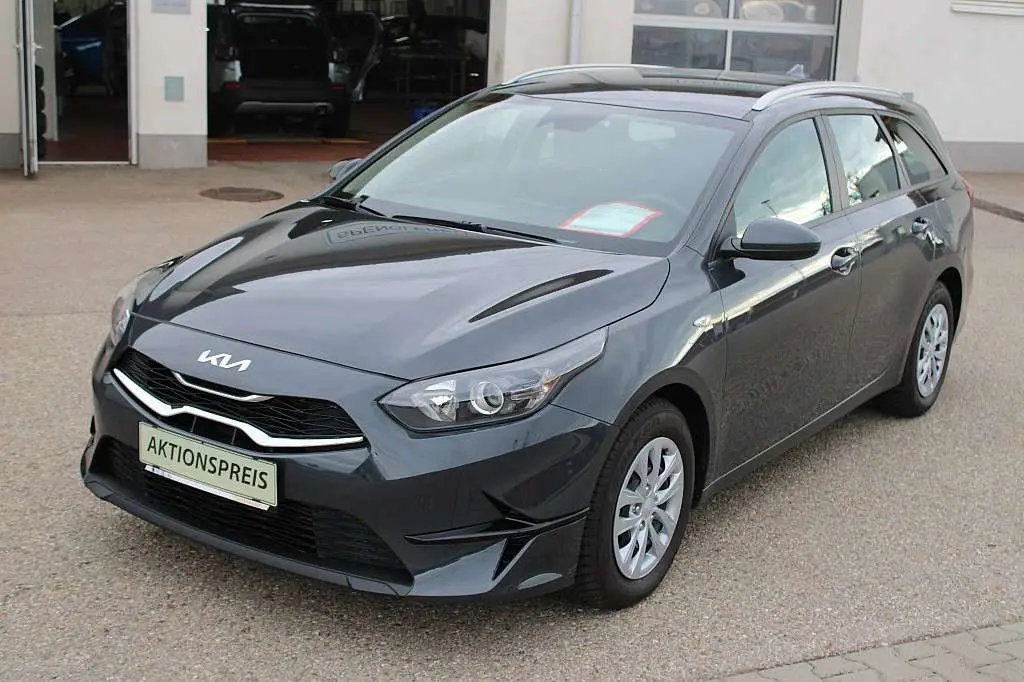 Photo 1 : Kia Ceed 2023 Petrol