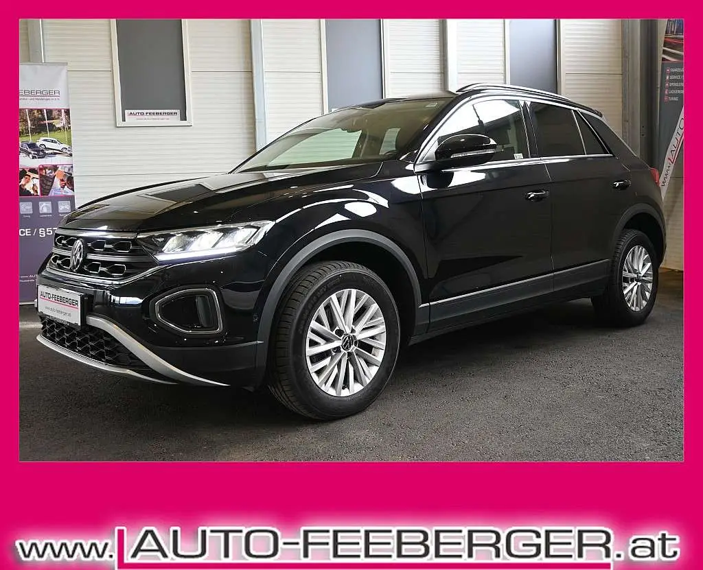 Photo 1 : Volkswagen T-roc 2023 Essence