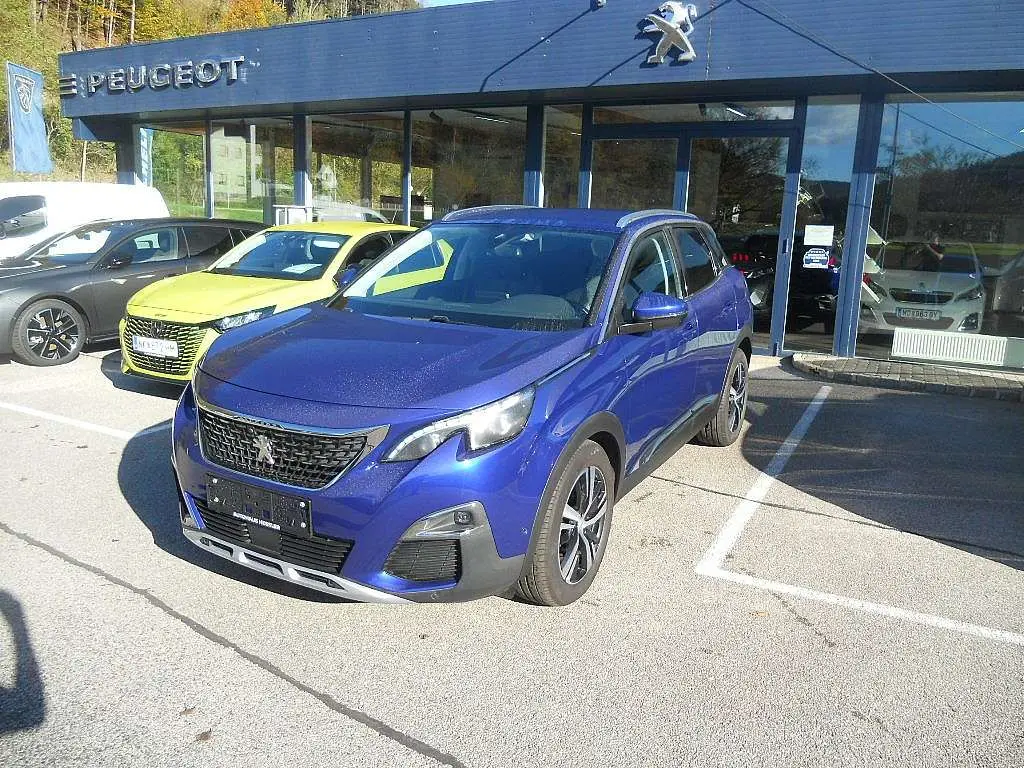 Photo 1 : Peugeot 3008 2018 Petrol