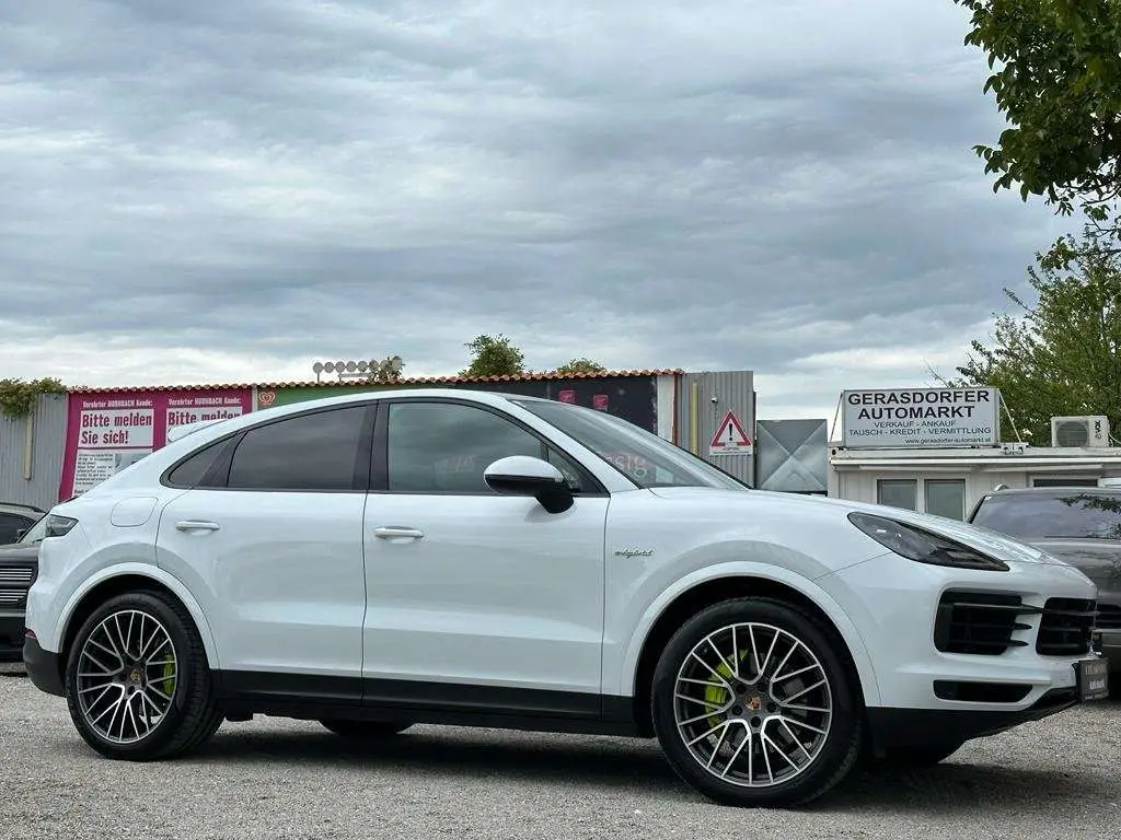 Photo 1 : Porsche Cayenne 2020 Hybrid