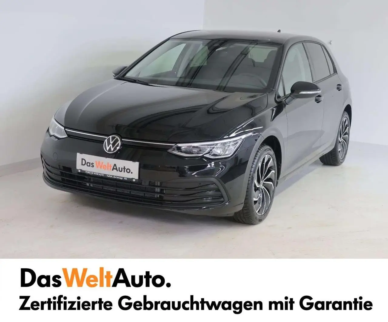 Photo 1 : Volkswagen Golf 2024 Petrol