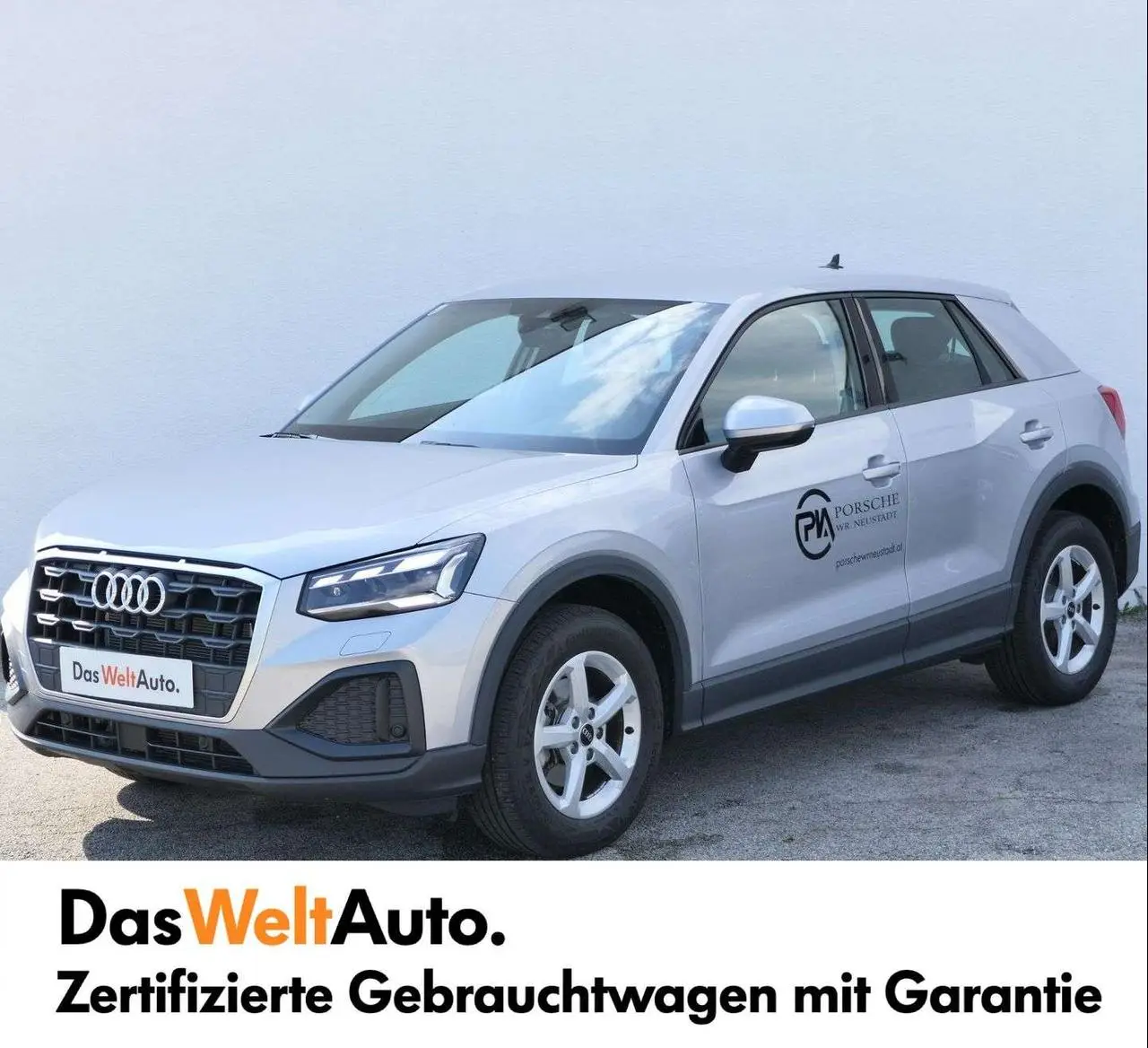 Photo 1 : Audi Q2 2023 Petrol