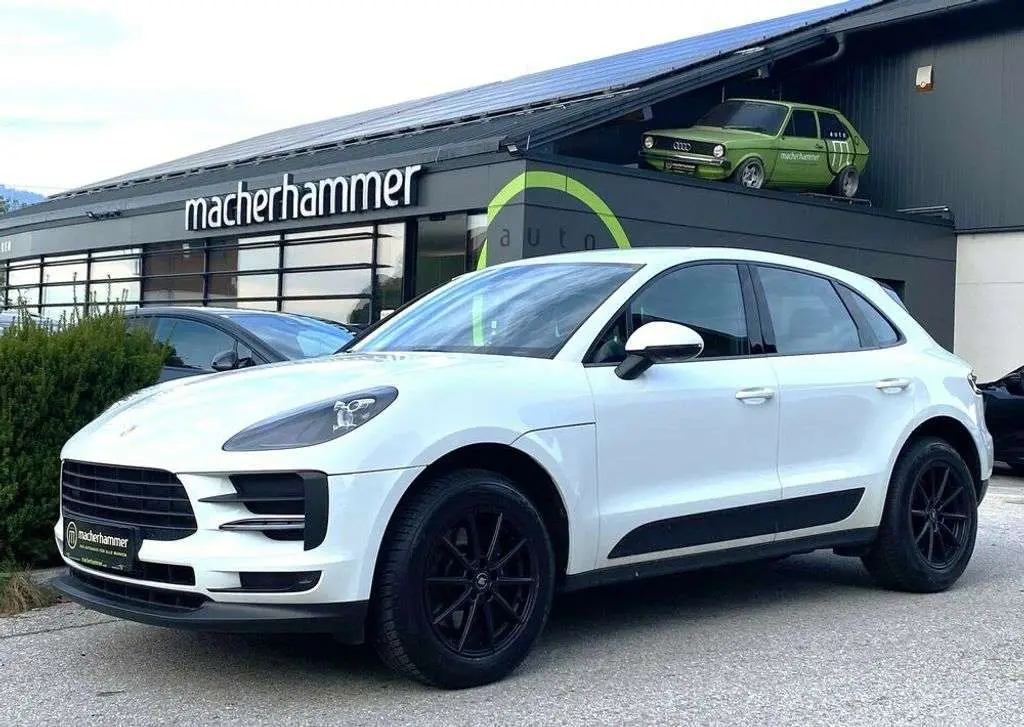 Photo 1 : Porsche Macan 2019 Essence