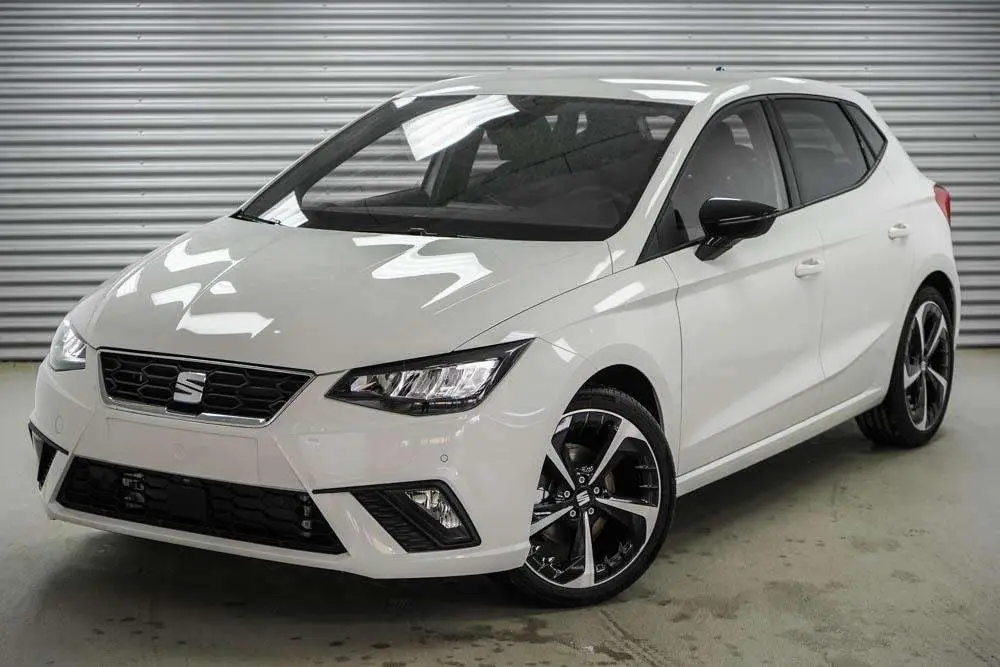 Photo 1 : Seat Ibiza 2024 Petrol