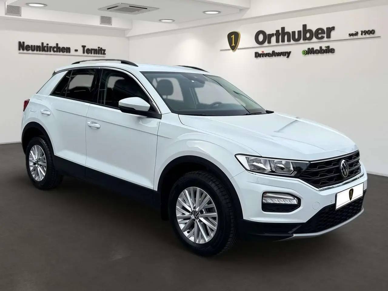 Photo 1 : Volkswagen T-roc 2021 Petrol