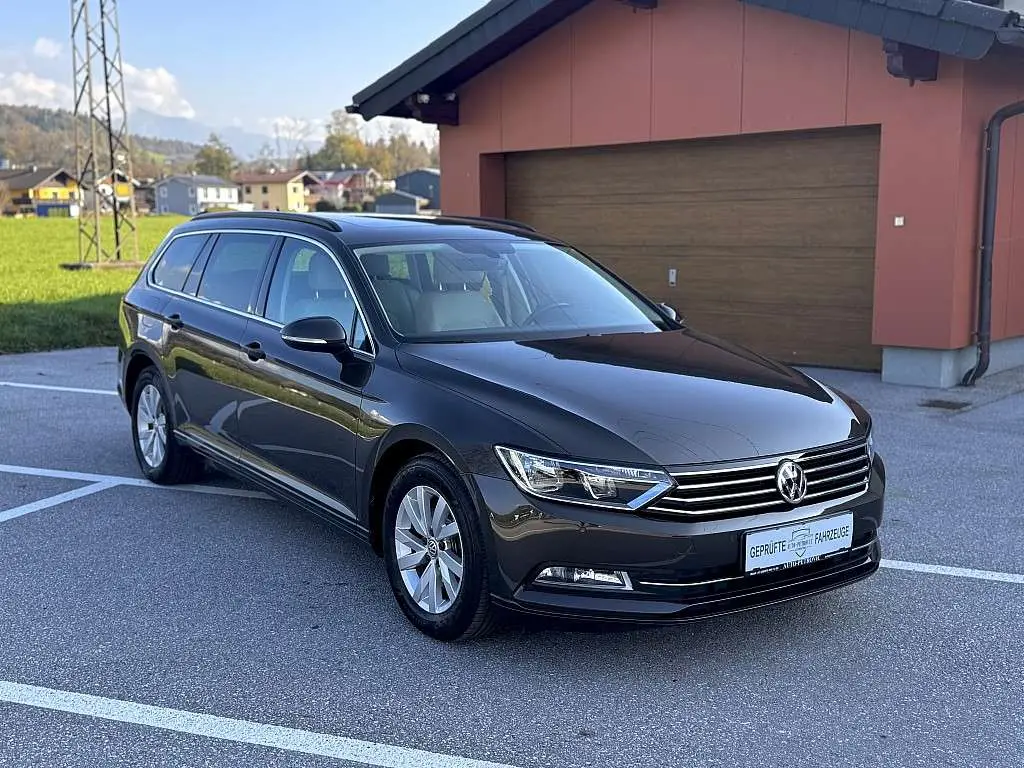 Photo 1 : Volkswagen Passat 2018 Diesel