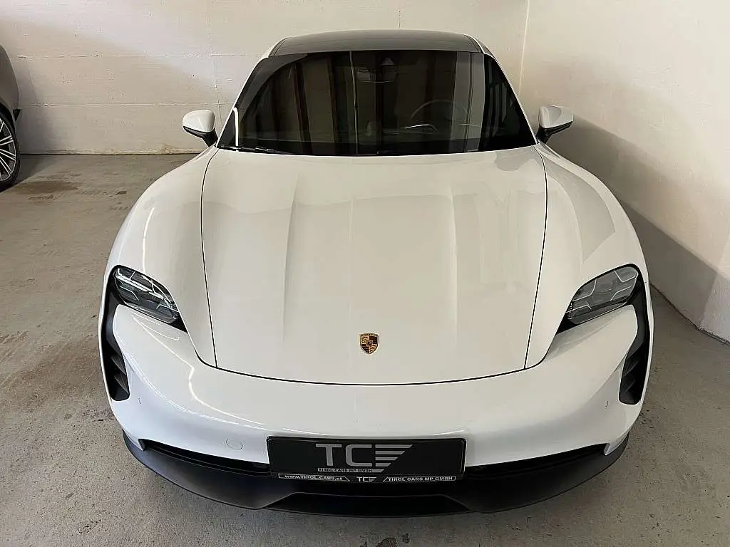 Photo 1 : Porsche Taycan 2020 Electric