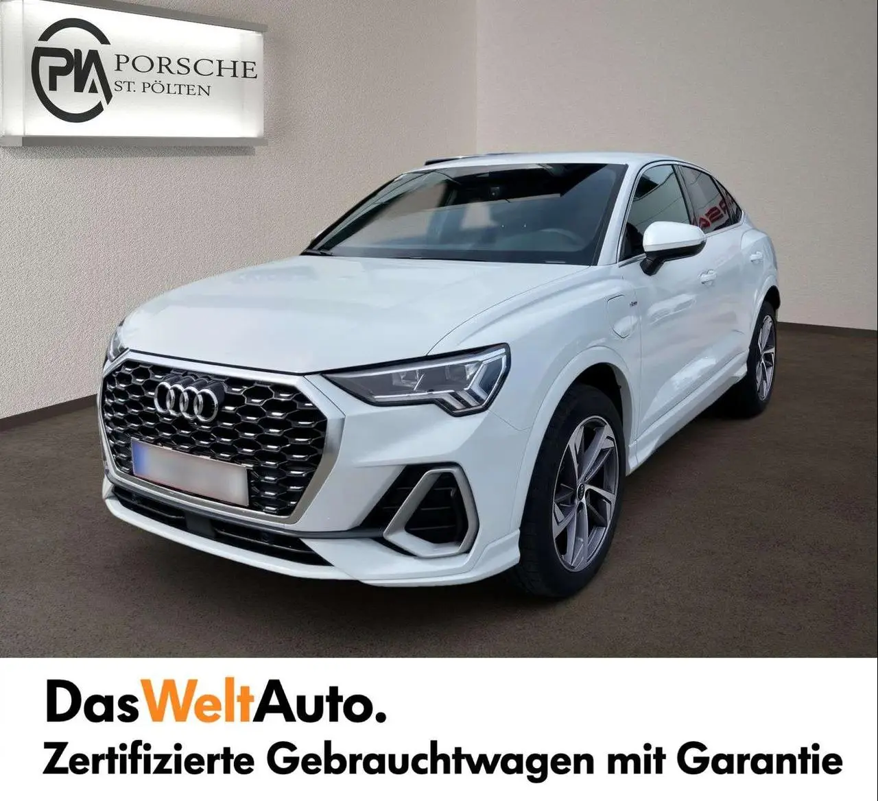 Photo 1 : Audi Q3 2024 Hybrid