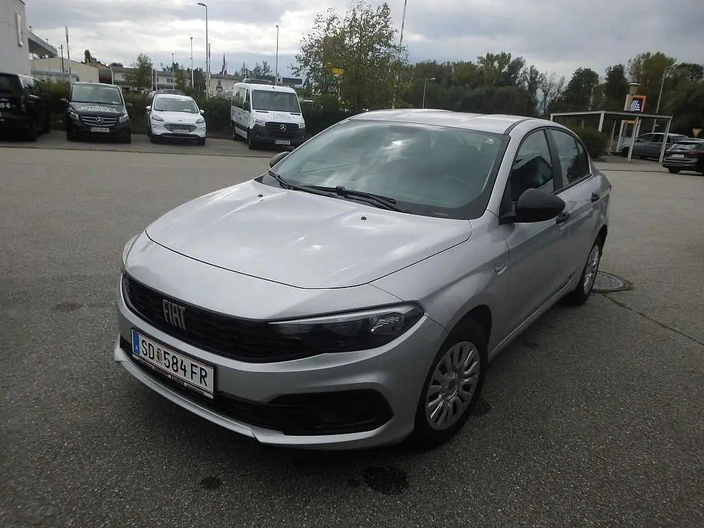 Photo 1 : Fiat Tipo 2021 Essence