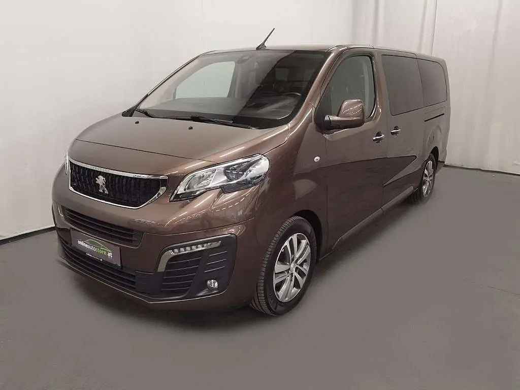 Photo 1 : Peugeot Traveller 2021 Diesel