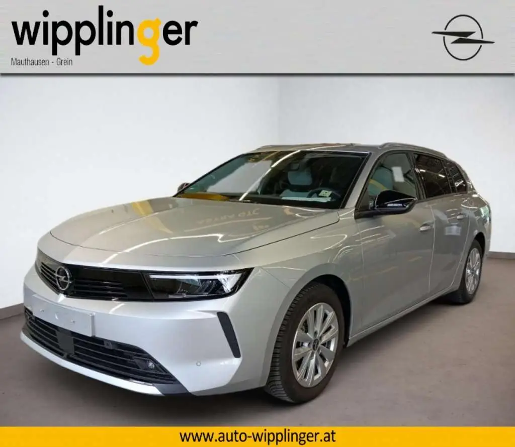 Photo 1 : Opel Astra 2023 Essence