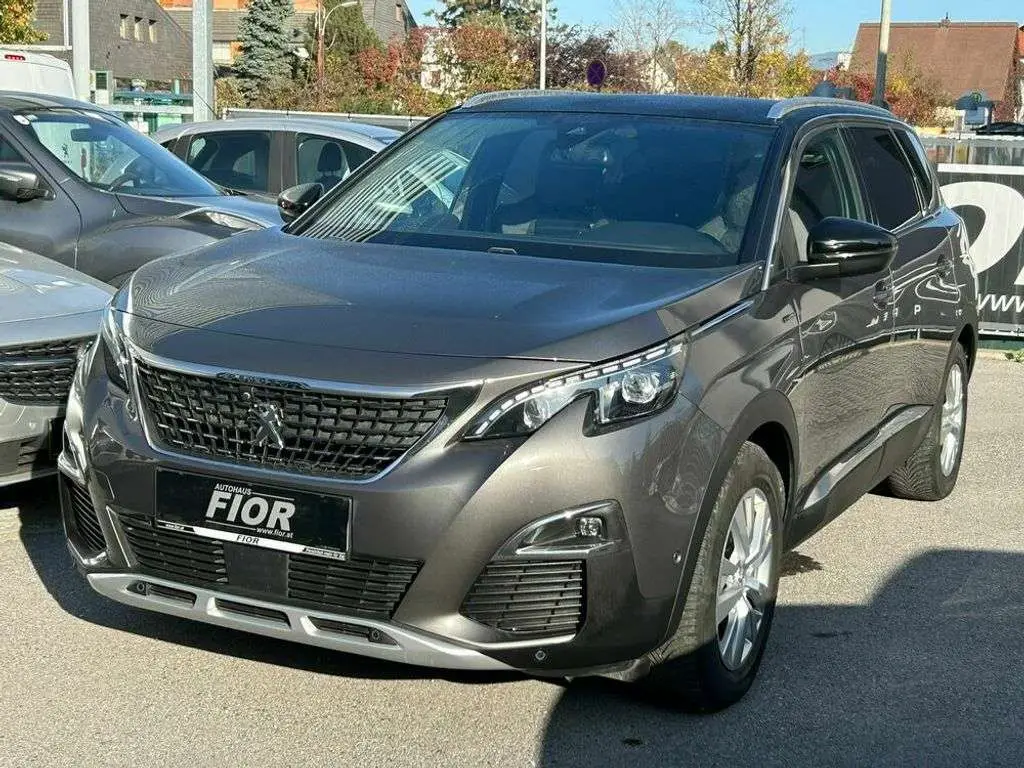 Photo 1 : Peugeot 5008 2020 Diesel