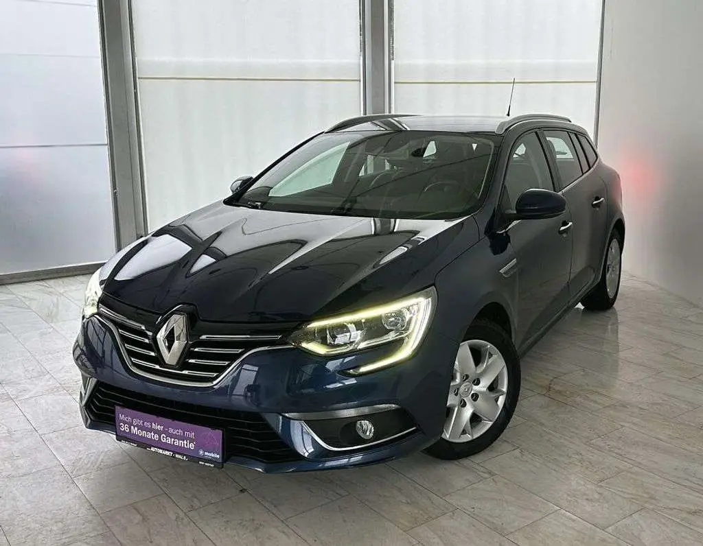 Photo 1 : Renault Megane 2018 Essence