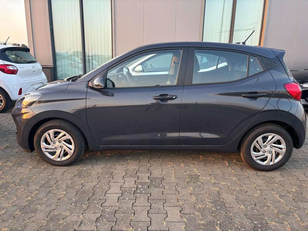 Photo 1 : Hyundai I10 2024 Petrol