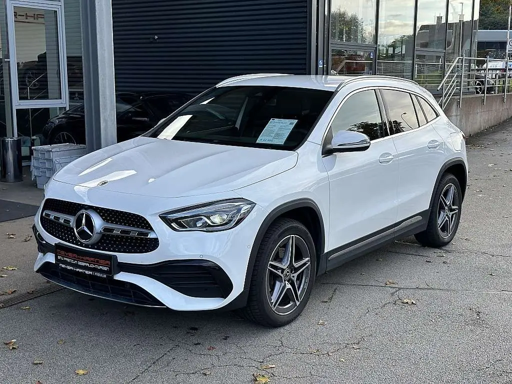 Photo 1 : Mercedes-benz Classe Gla 2023 Hybrid