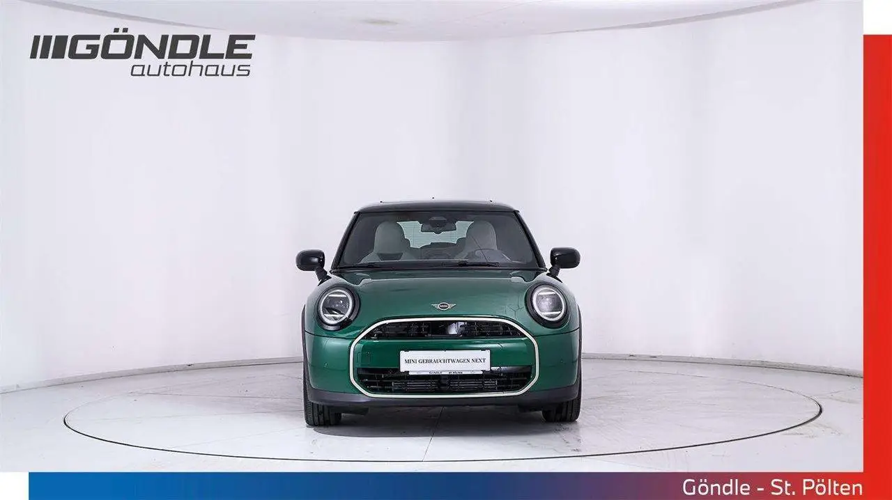 Photo 1 : Mini Cooper 2024 Essence