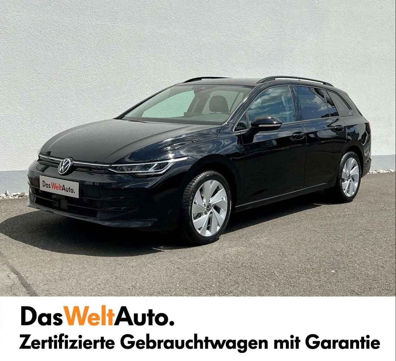 Photo 1 : Volkswagen Golf 2024 Petrol