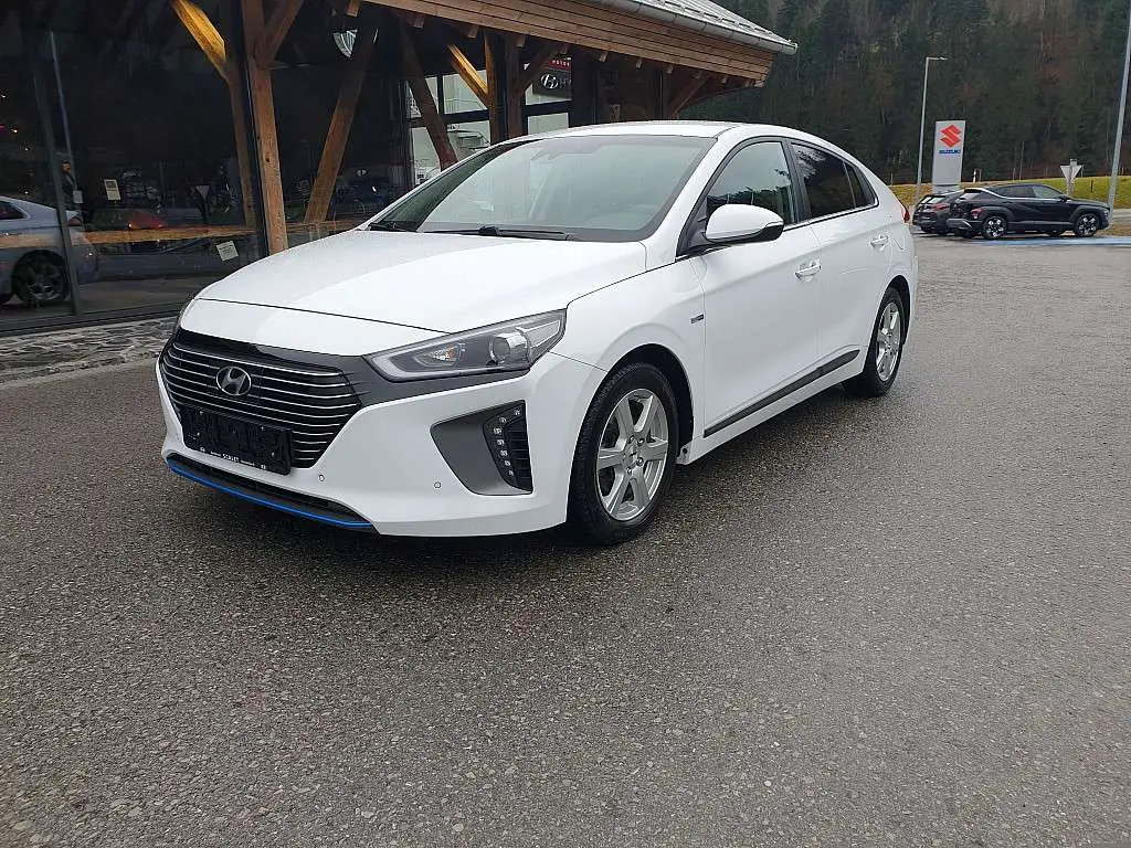 Photo 1 : Hyundai Ioniq 2019 Petrol