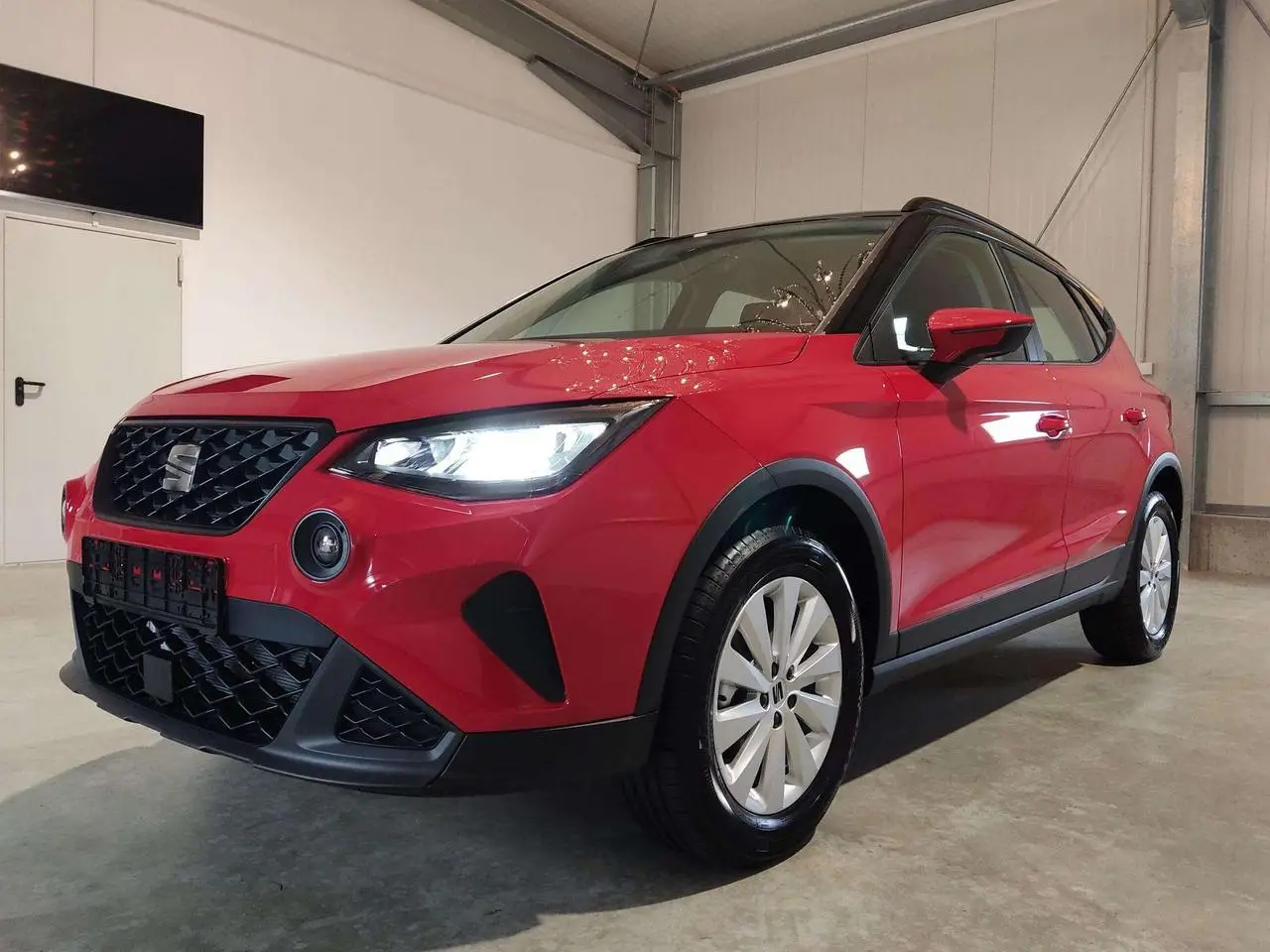 Photo 1 : Seat Arona 2023 Petrol