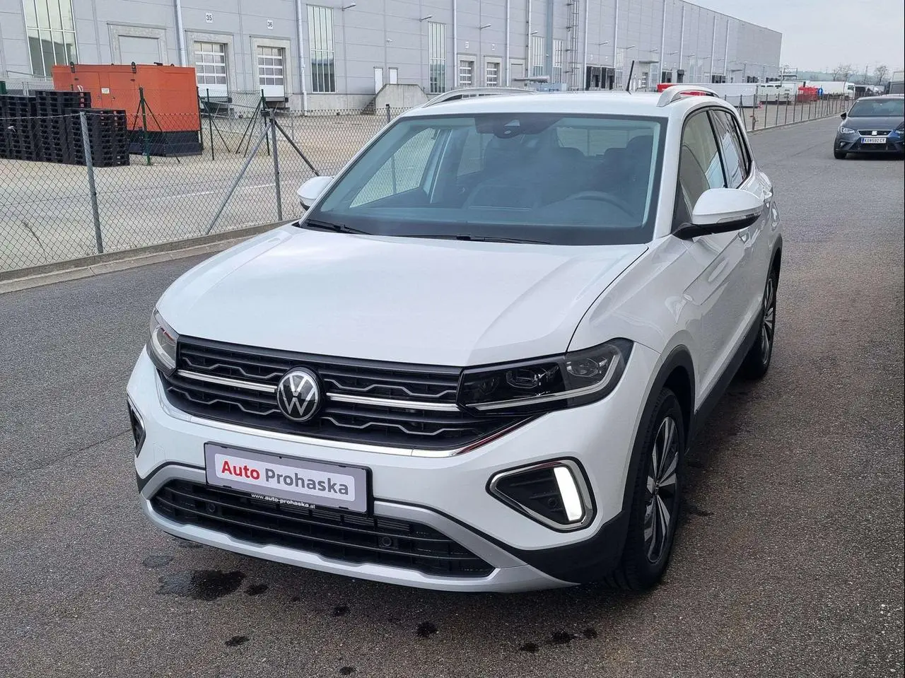 Photo 1 : Volkswagen T-cross 2024 Petrol