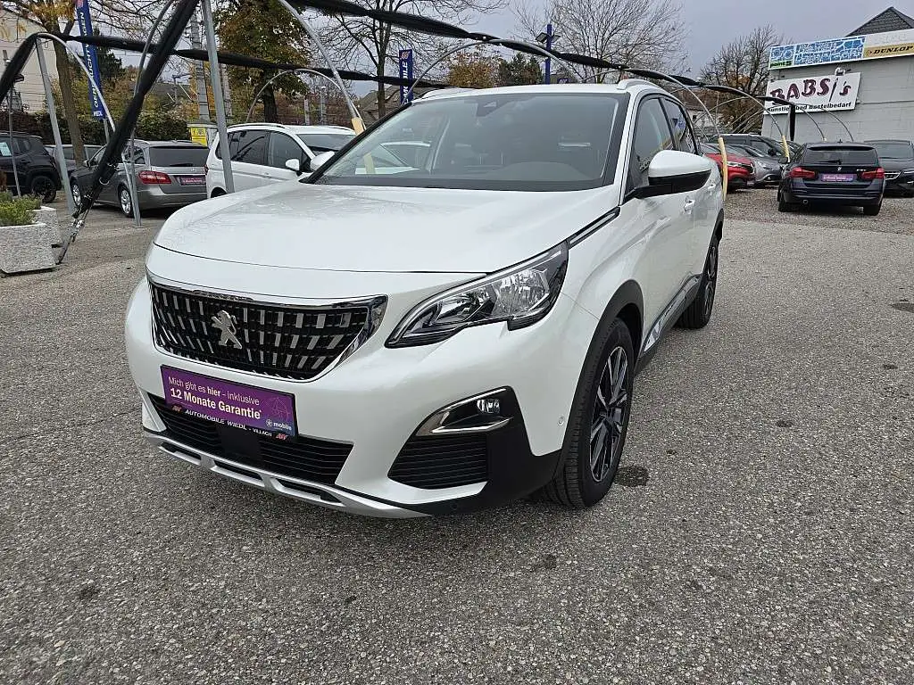 Photo 1 : Peugeot 3008 2018 Essence