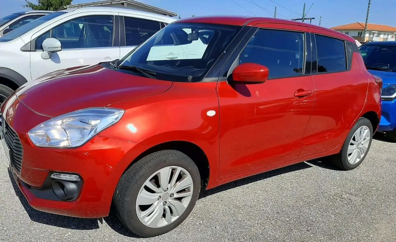 Photo 1 : Suzuki Swift 2020 Petrol