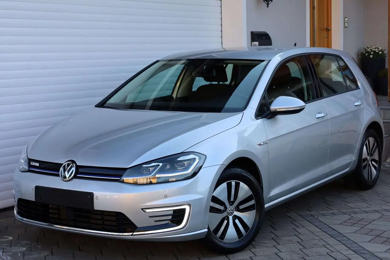 Photo 1 : Volkswagen Golf 2020 Electric