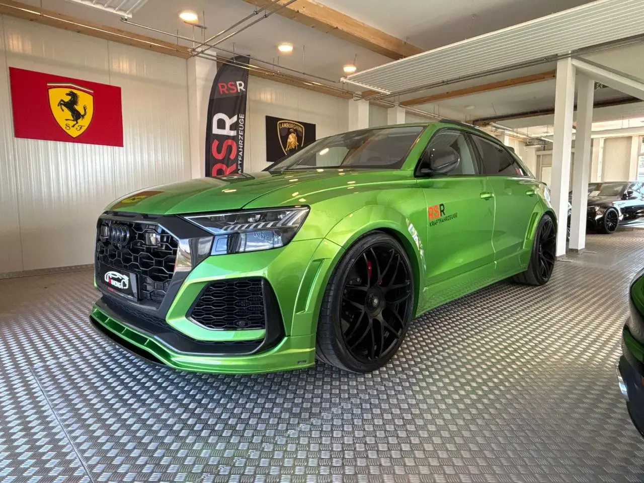 Photo 1 : Audi Rsq8 2021 Essence