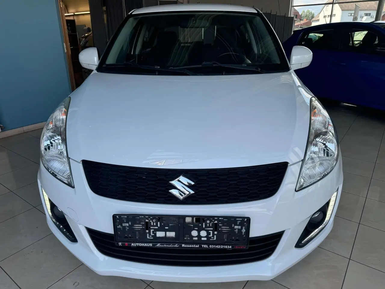 Photo 1 : Suzuki Swift 2017 Petrol