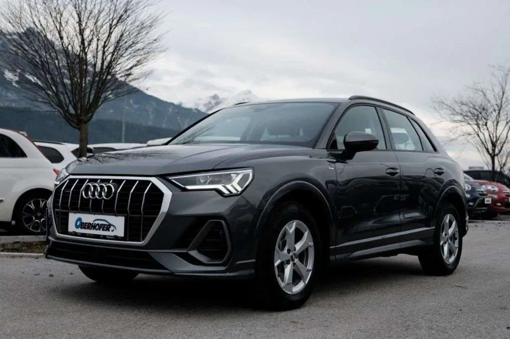 Photo 1 : Audi Q3 2019 Essence