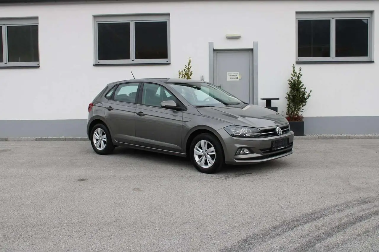 Photo 1 : Volkswagen Polo 2019 Petrol