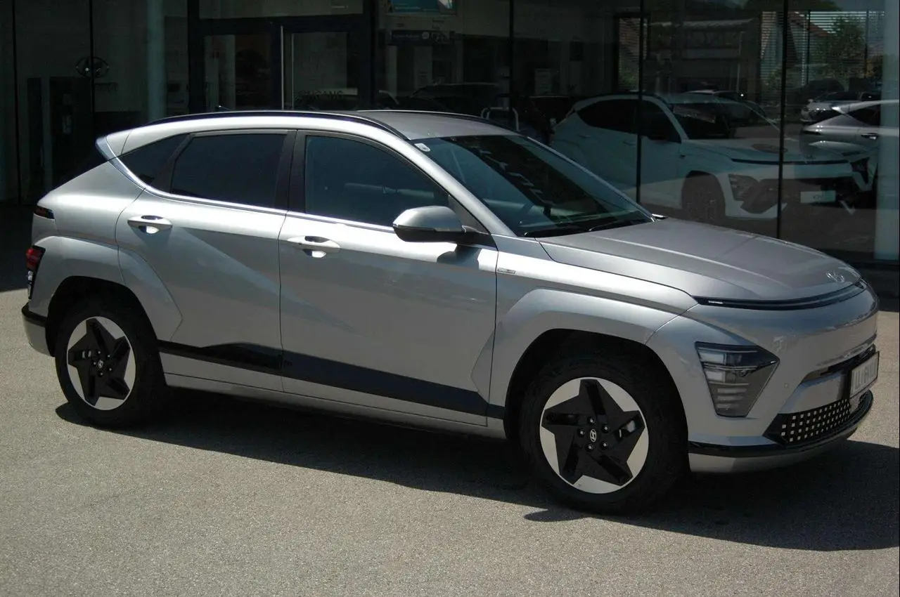 Photo 1 : Hyundai Kona 2023 Électrique