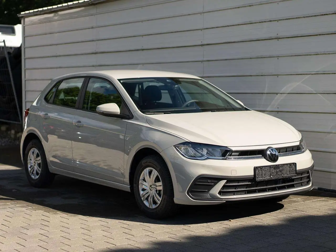 Photo 1 : Volkswagen Polo 2024 Petrol