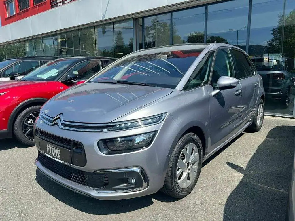 Photo 1 : Citroen C4 2018 Diesel