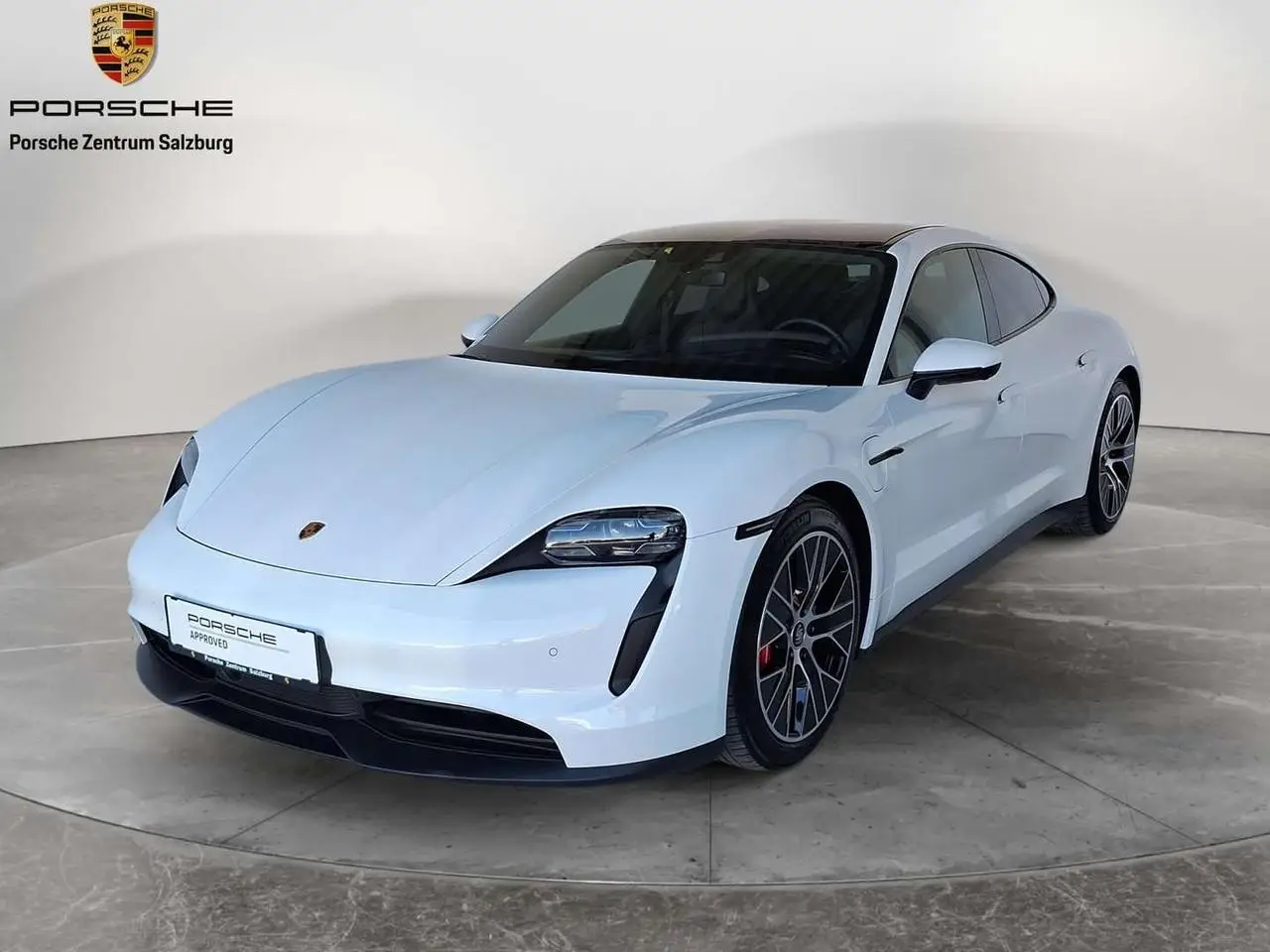 Photo 1 : Porsche Taycan 2021 Electric