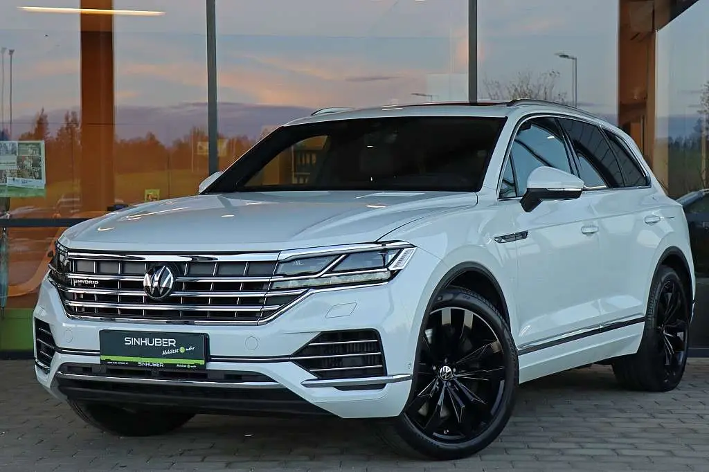 Photo 1 : Volkswagen Touareg 2023 Hybride