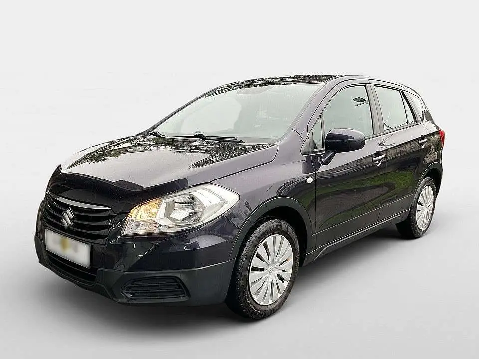 Photo 1 : Suzuki Sx4 2015 Petrol