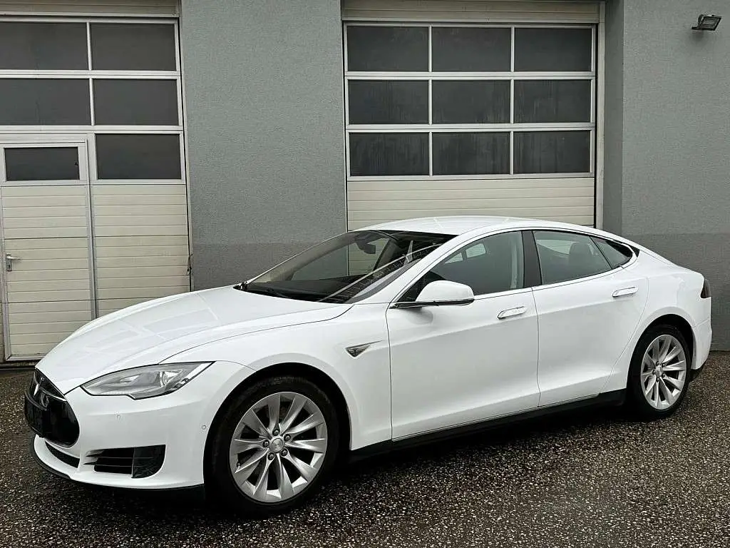 Photo 1 : Tesla Model S 2016 Electric