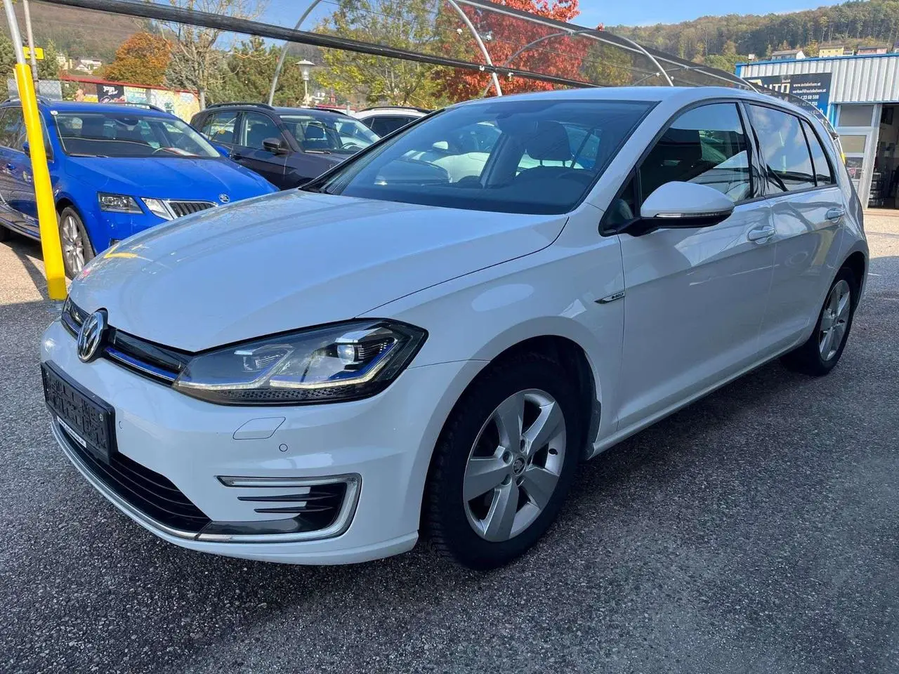 Photo 1 : Volkswagen Golf 2018 Électrique