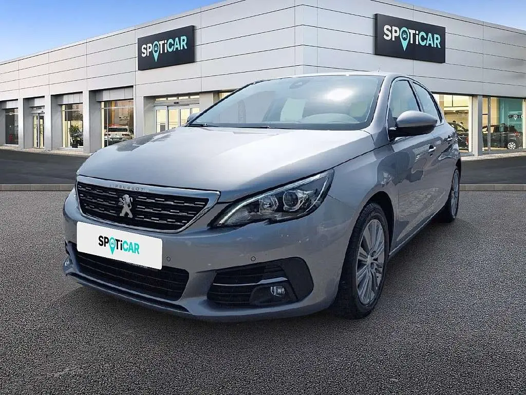 Photo 1 : Peugeot 308 2018 Essence