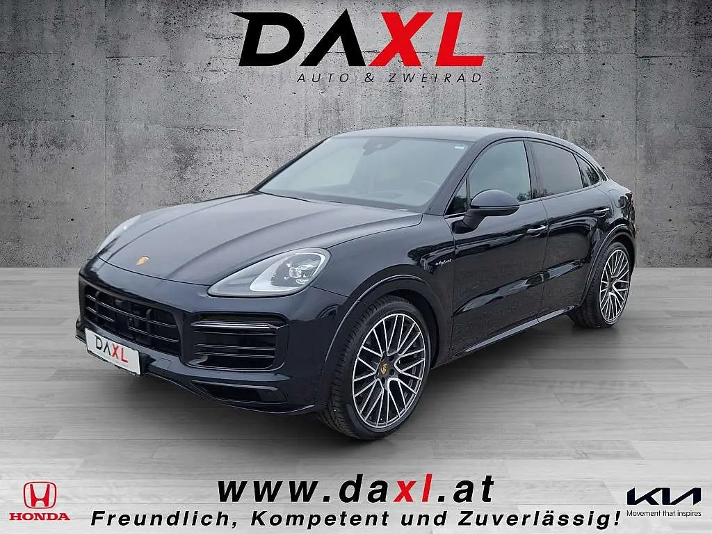 Photo 1 : Porsche Cayenne 2023 Hybrid