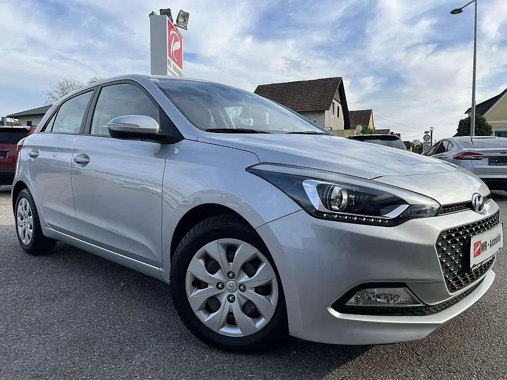 Photo 1 : Hyundai I20 2018 Petrol