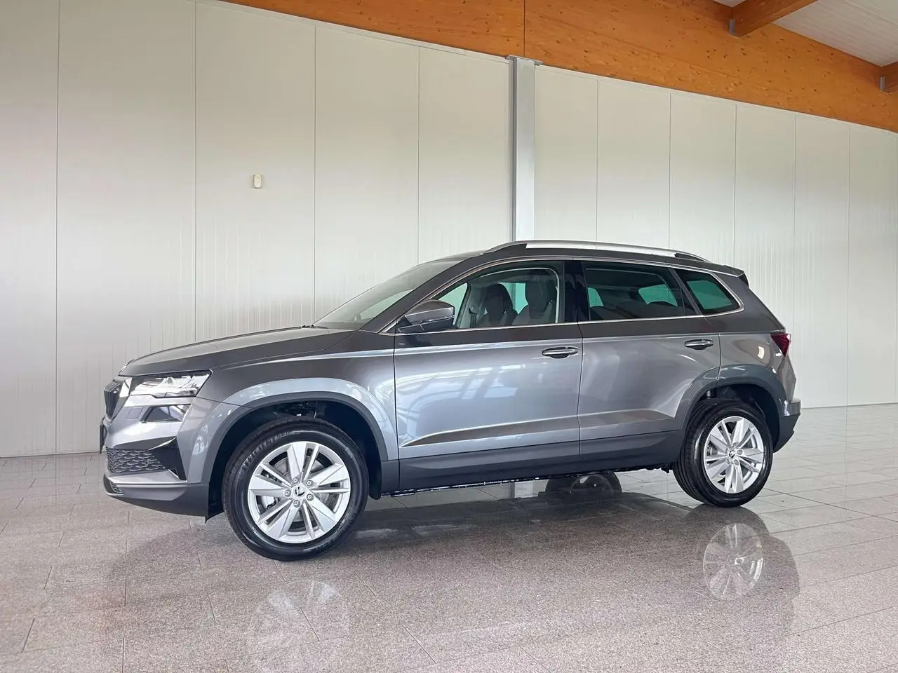 Photo 1 : Skoda Karoq 2024 Essence