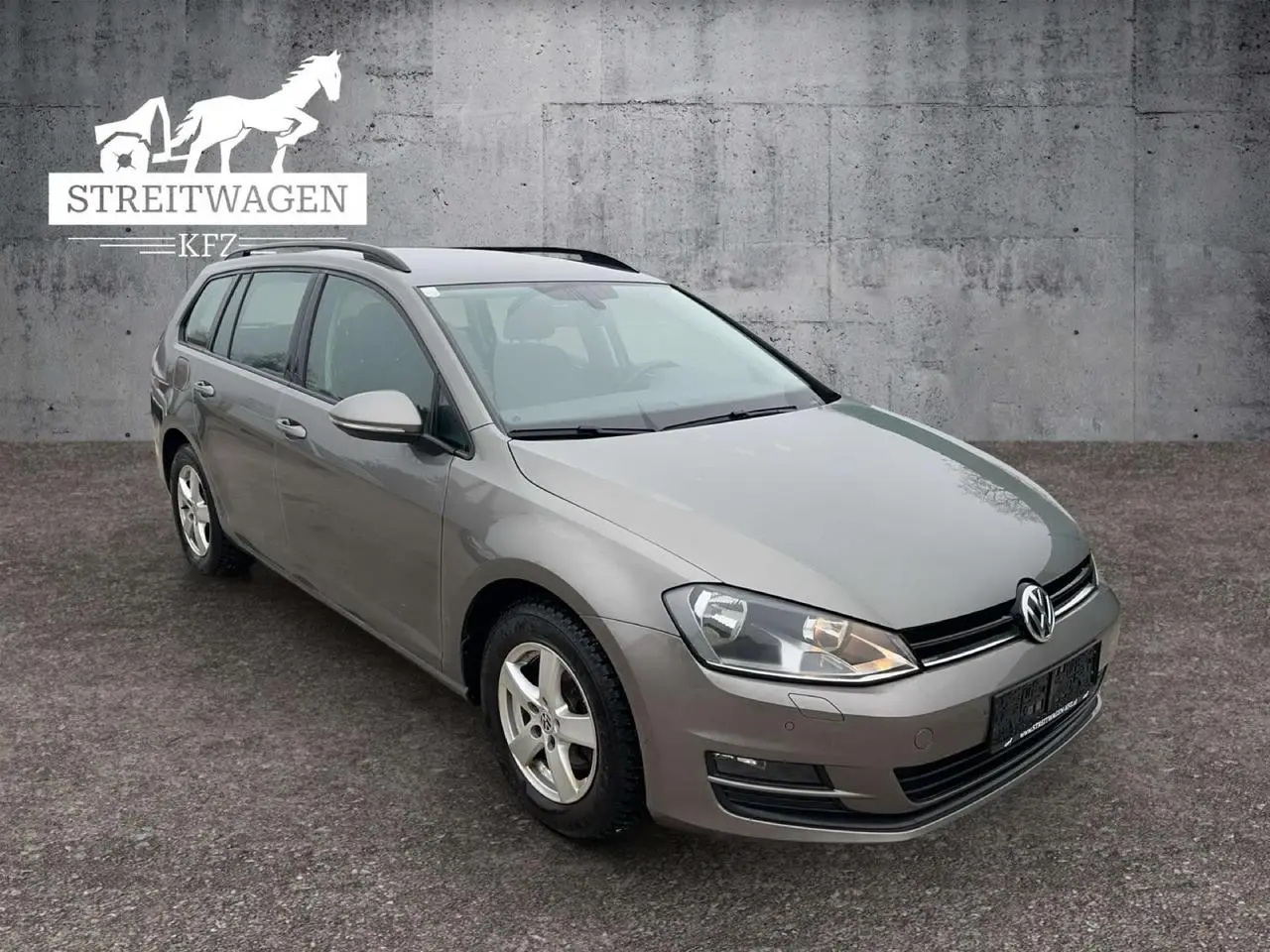 Photo 1 : Volkswagen Golf 2016 Diesel