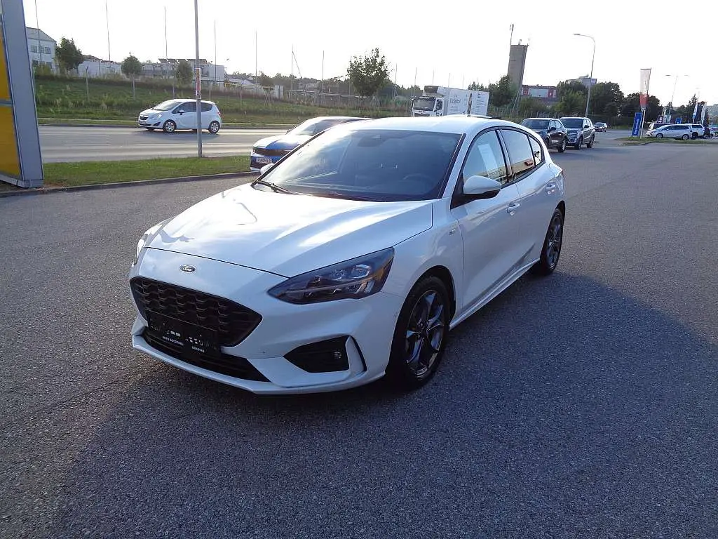 Photo 1 : Ford Focus 2021 Petrol