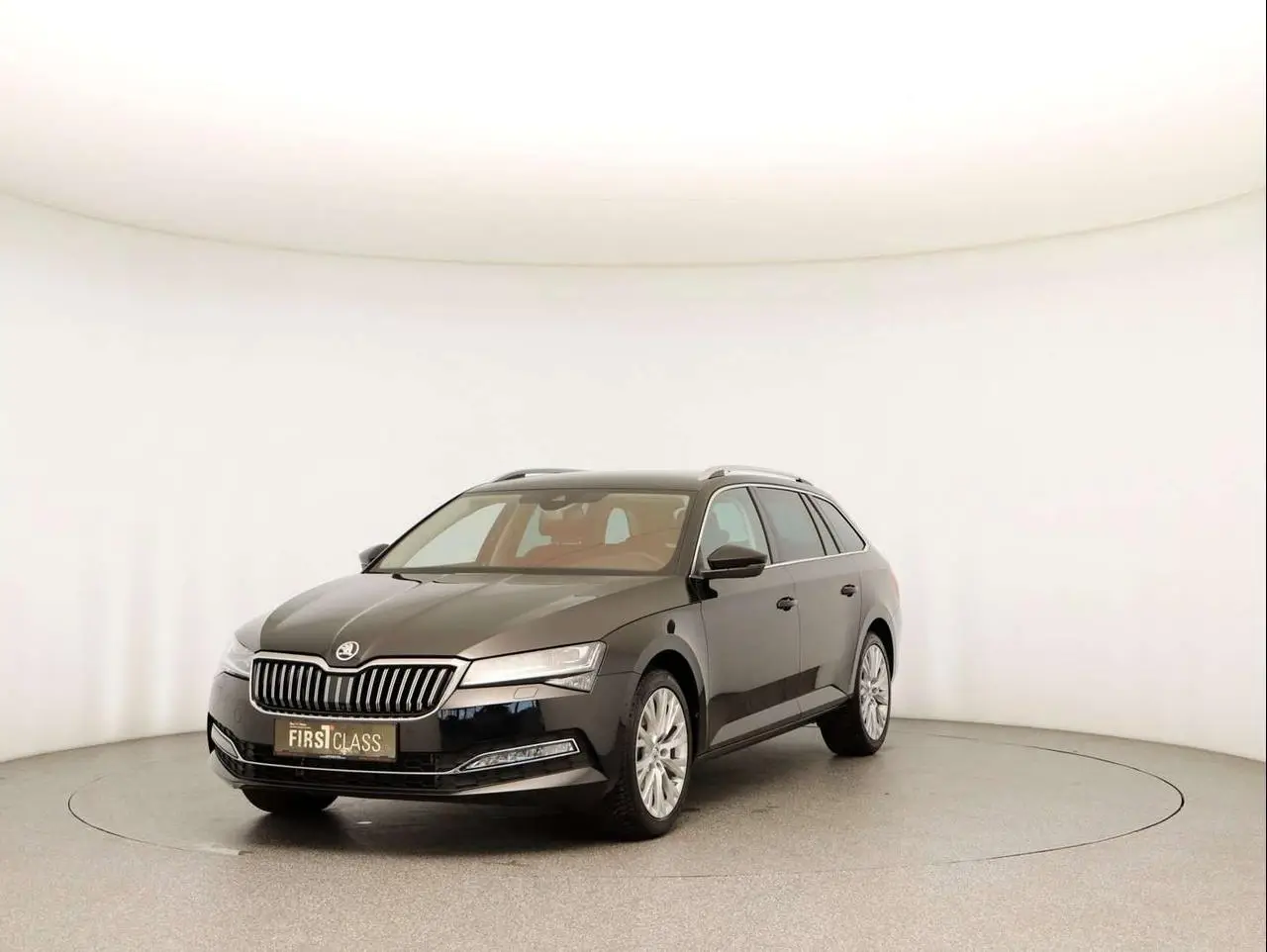 Photo 1 : Skoda Superb 2024 Petrol