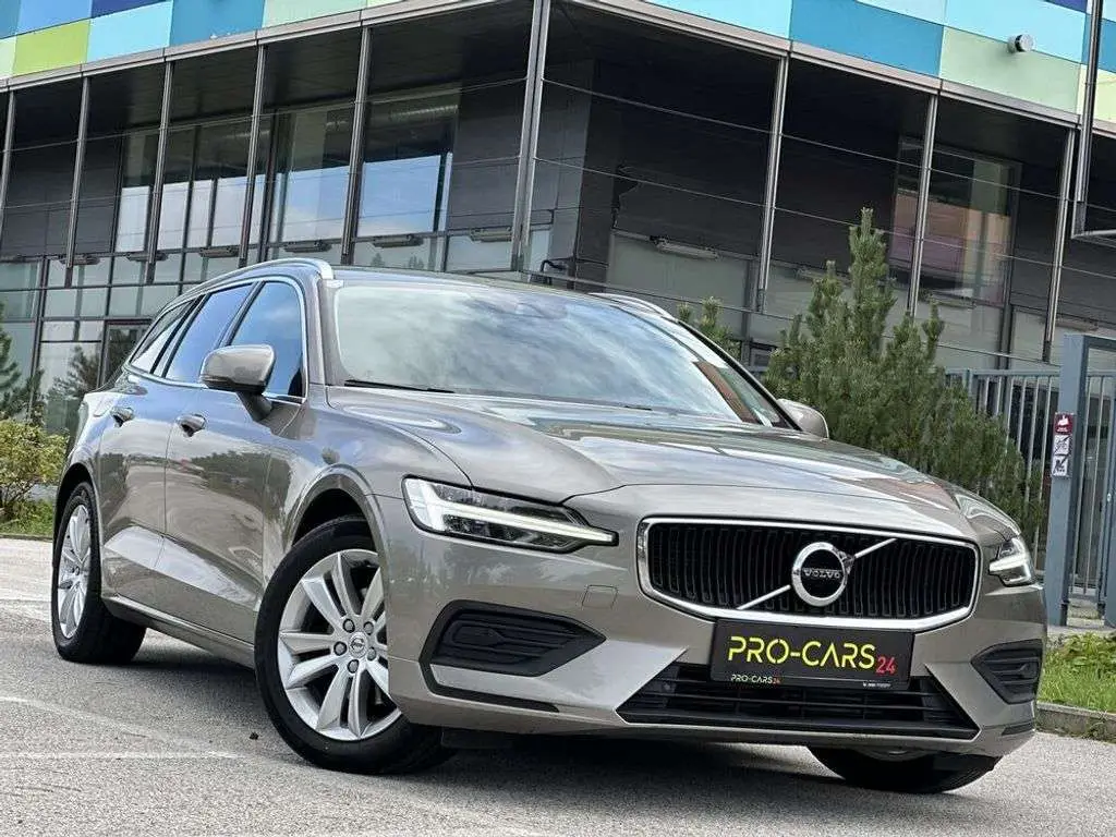 Photo 1 : Volvo V60 2019 Diesel