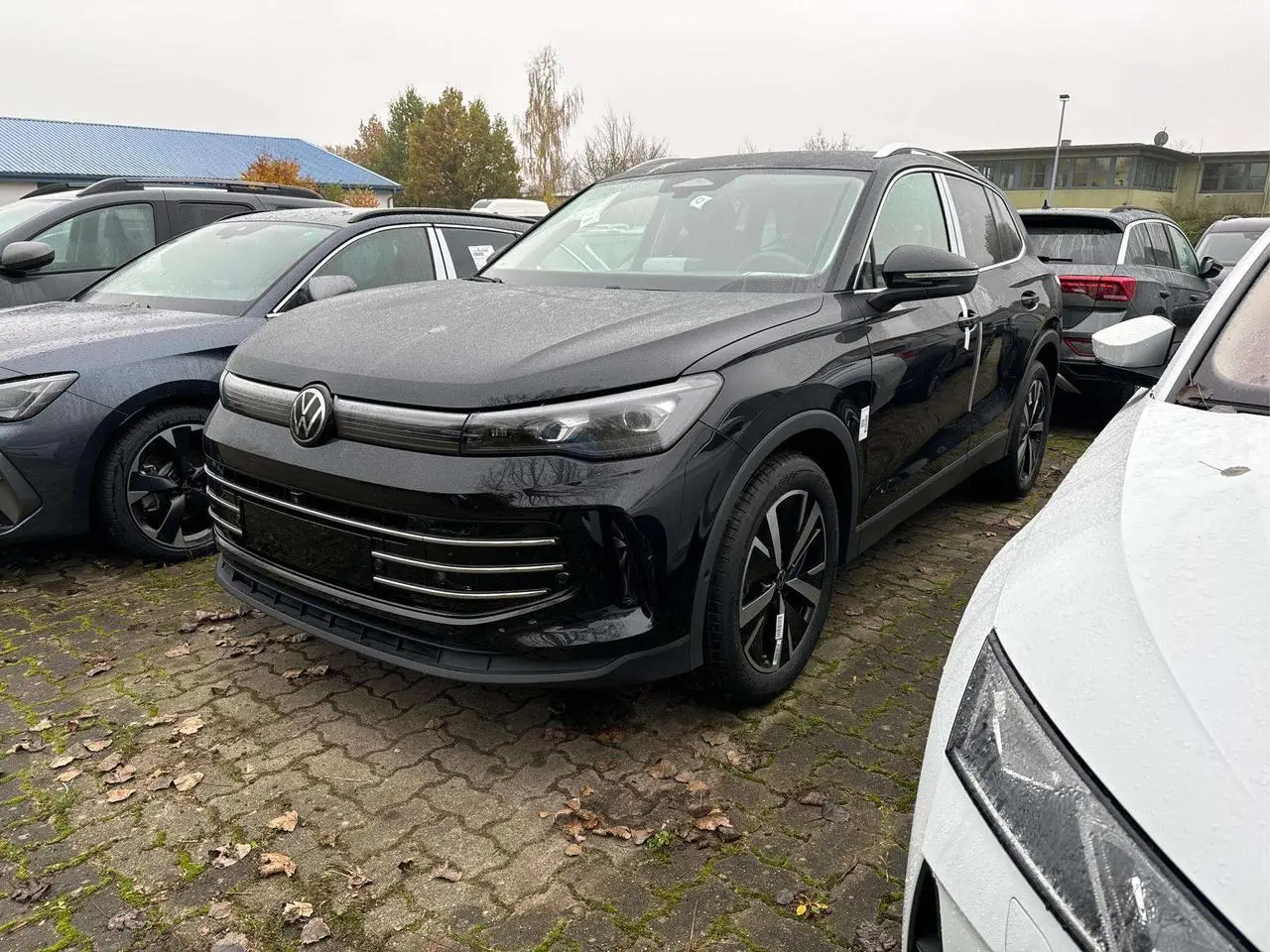 Photo 1 : Volkswagen Tiguan 2024 Petrol