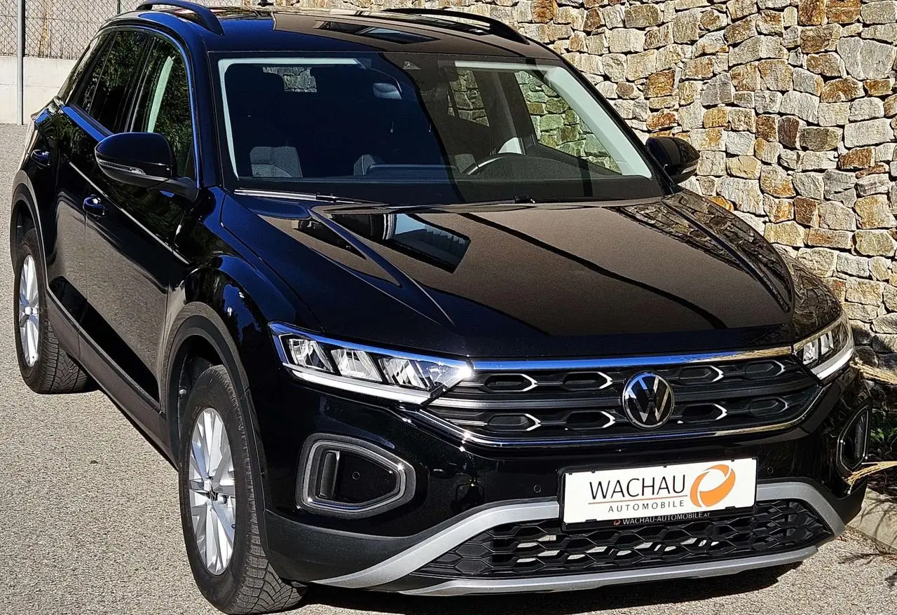 Photo 1 : Volkswagen T-roc 2023 Essence